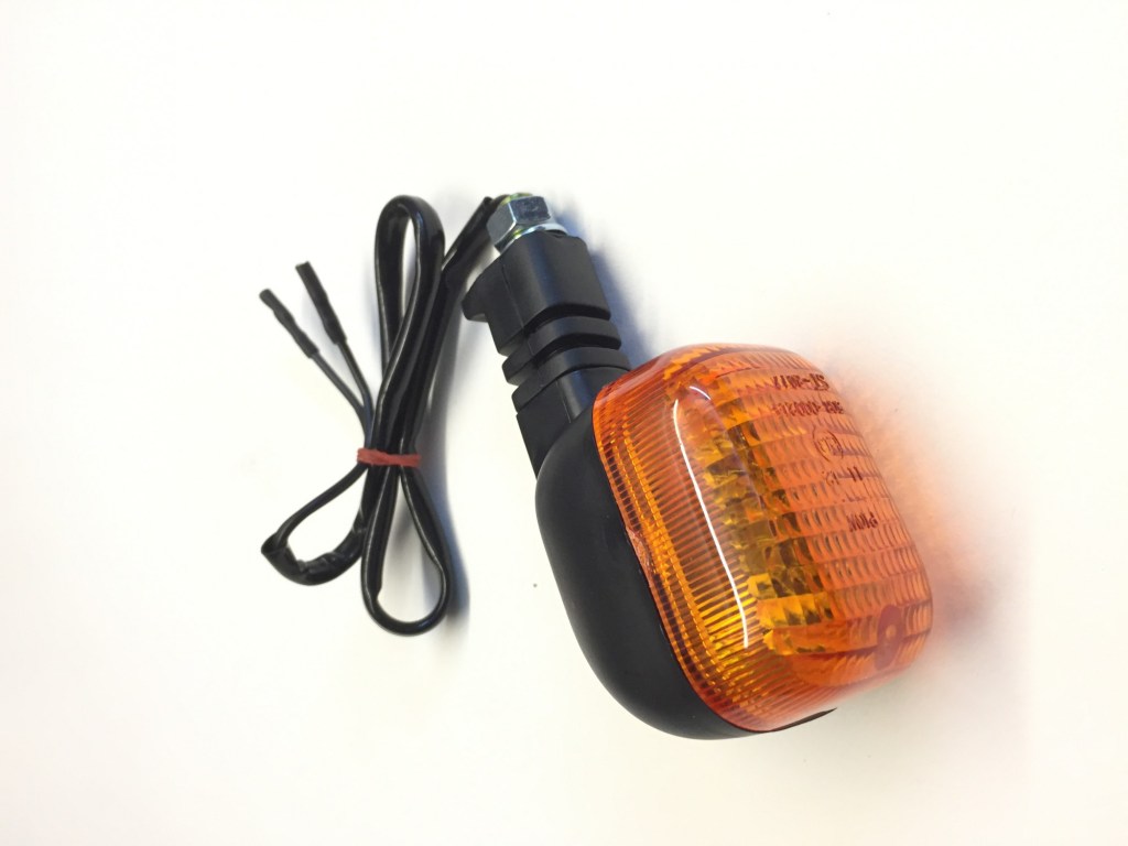 Triumph Speed Triple T509 Daytona T595 955 Front Left Rear Right Indicator NEW