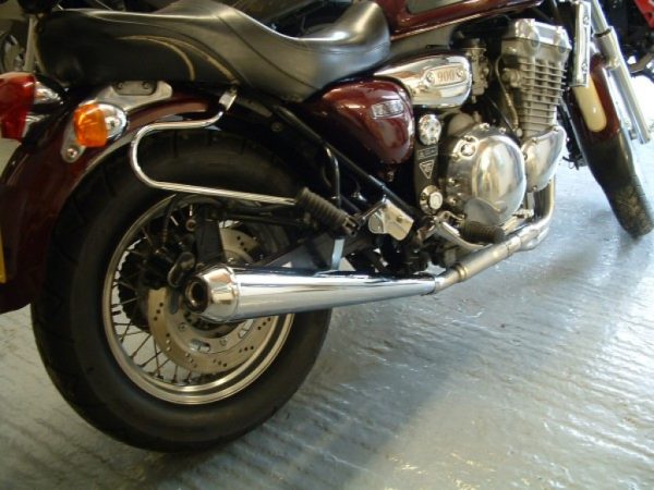 triumph thunderbird 900 exhaust